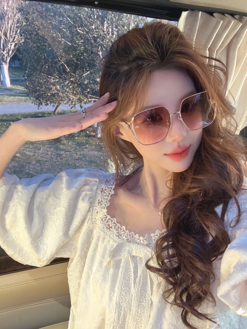 Miu miu Sunglasses